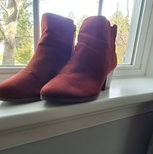 Comfortflex ankle bootie size 13